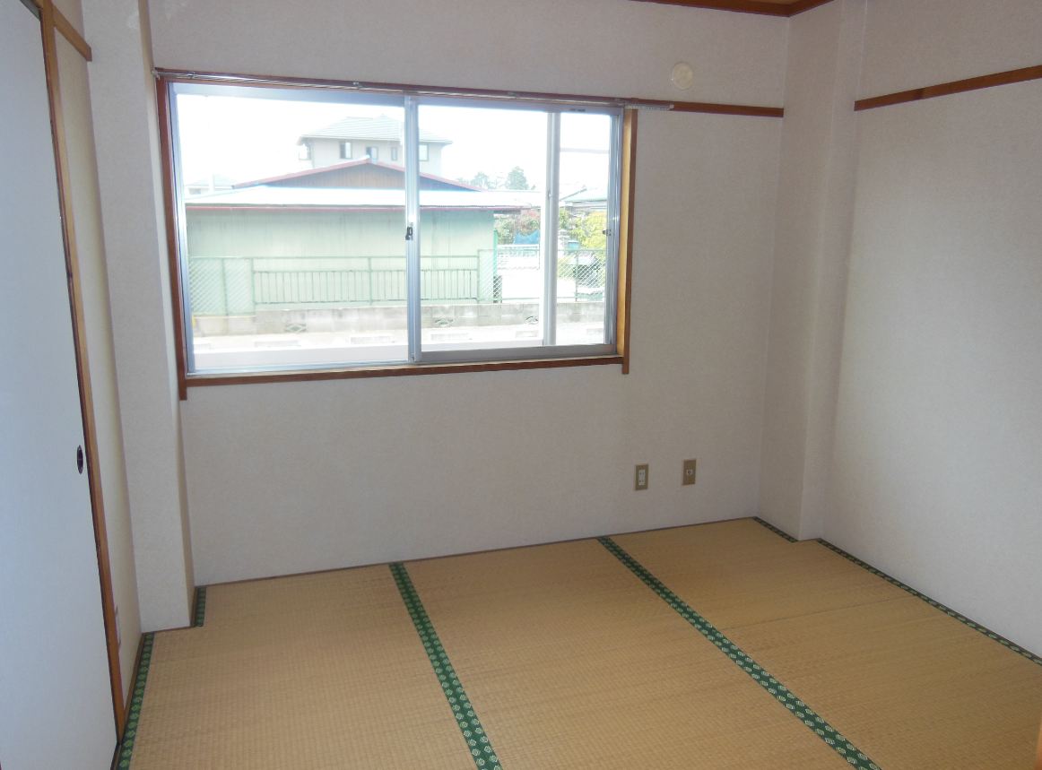 Living and room. Japanese-style room 4.5 Pledge