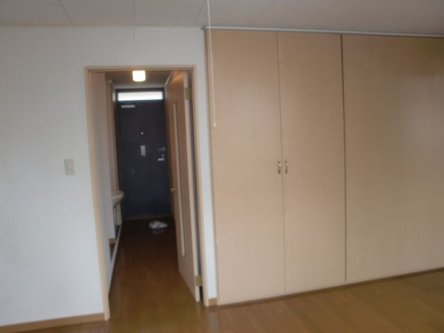 Receipt. Storage is the room clean in fulfilling. 