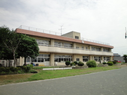 Primary school. Ota City Hohsen to elementary school (elementary school) 976m