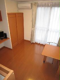 Living and room. Taken from the entrance side