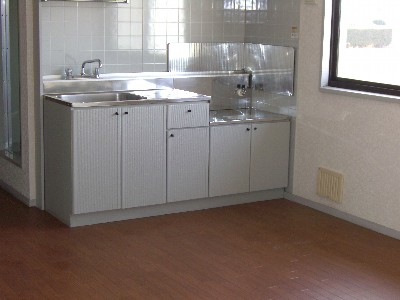 Kitchen. Spacious kitchen
