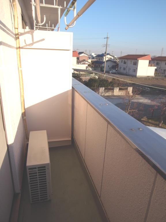 Balcony. Tamamura Kaminote Rent Taihei ・ Mansion appearance veranda