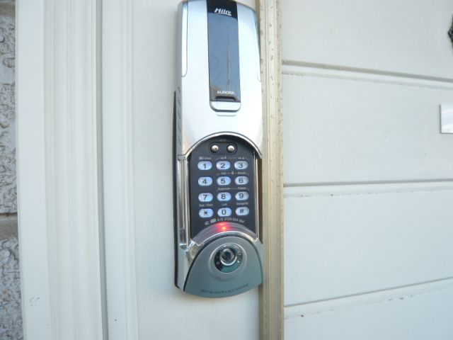 Security. Pat security with electronic key