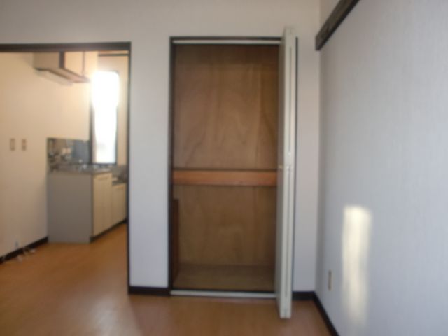 Receipt. Storage just nice for those of Single size. 