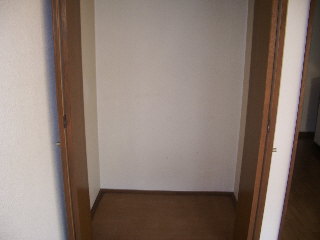 Receipt. Storage with depth