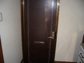 Entrance. A spacious entrance