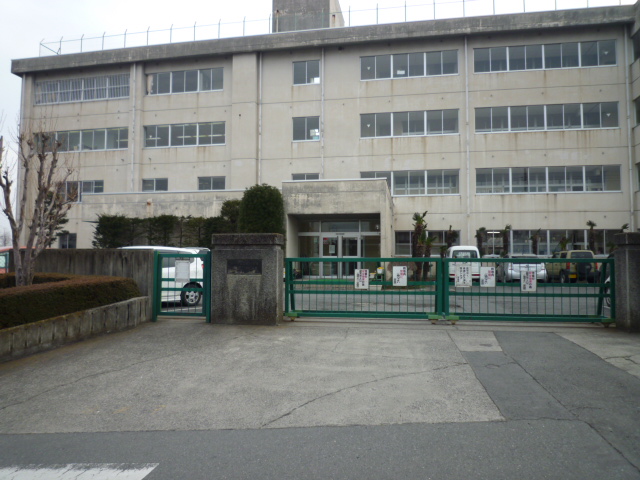 Primary school. 339m until Shibukawa Municipal Toyoaki elementary school (elementary school)
