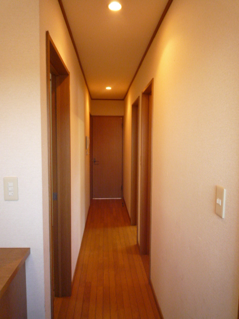 Other. Corridor, Time visitor, To your room without being seen the other room! !