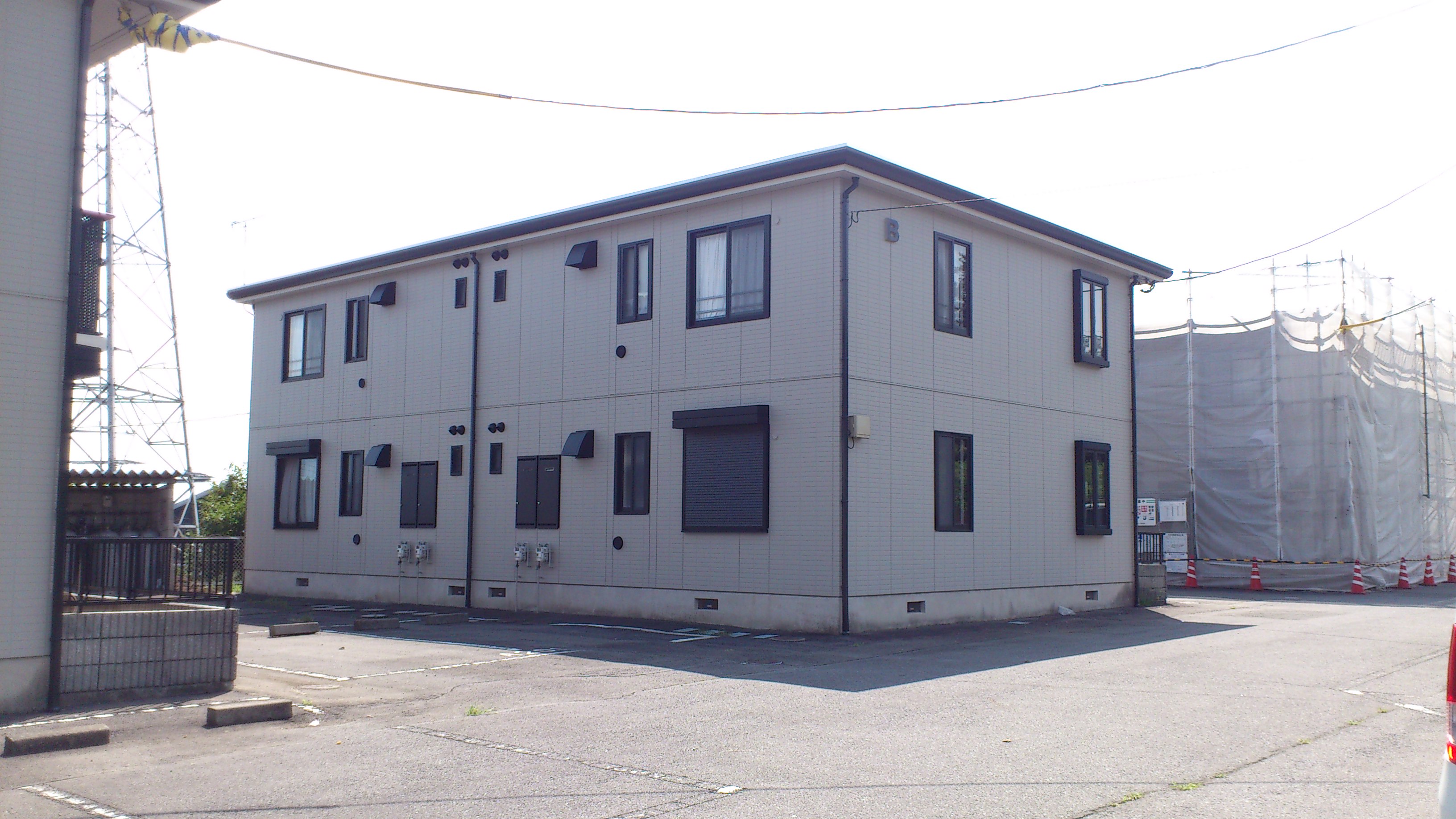 Building appearance. Building north