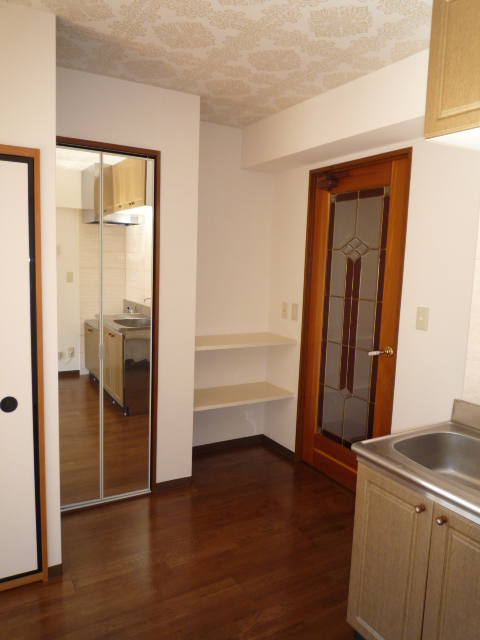 Receipt. Living storage