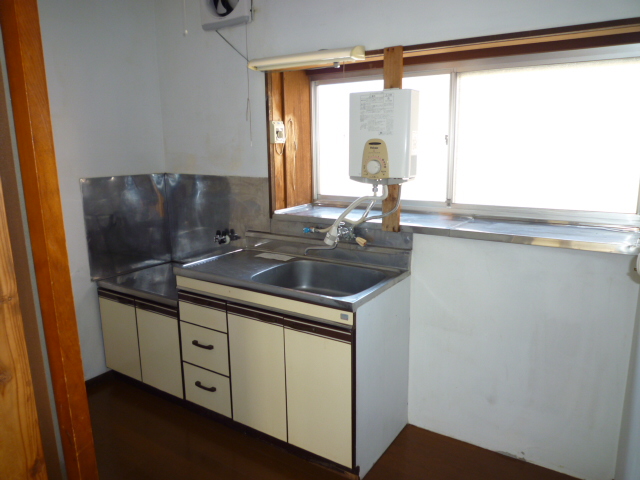 Kitchen. Window there.