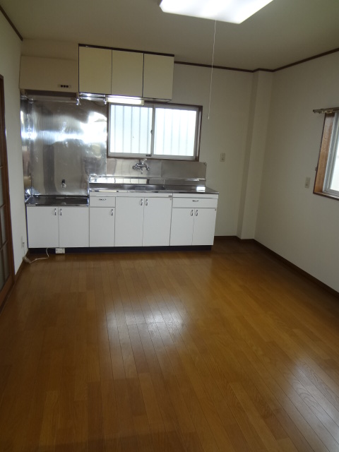 Kitchen. Fathom ~ It will have the kitchen about 8 pledge! 