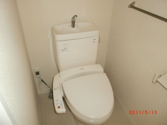 Toilet. Heating washing toilet seat