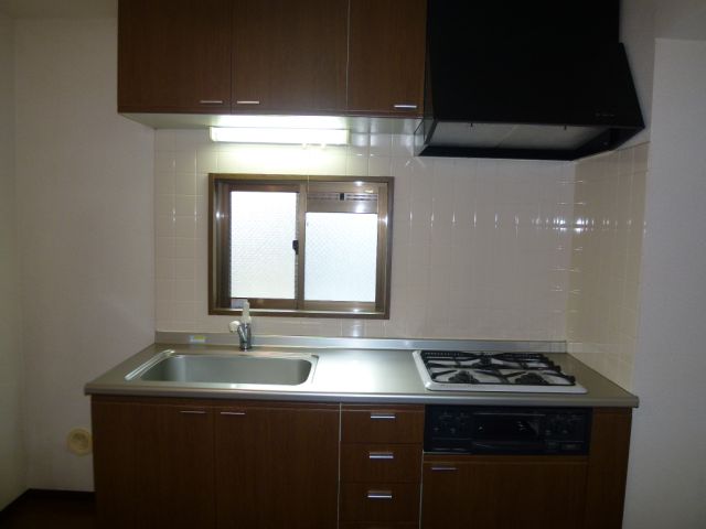 Kitchen. Stove 3-neck with, System kitchen!