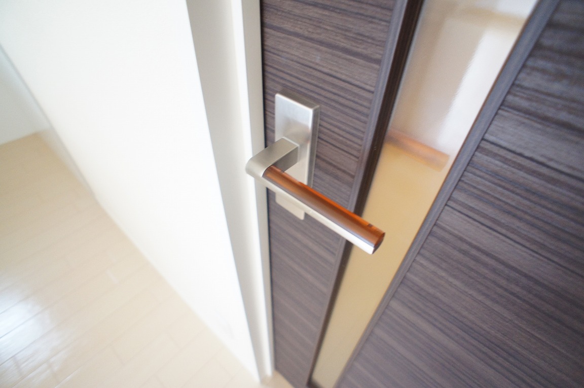 Other. Please enter by all means open the door.