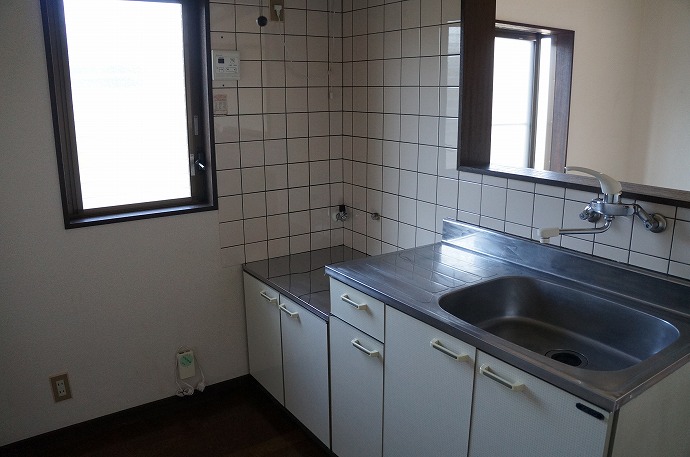 Kitchen. It is bright because it is with window