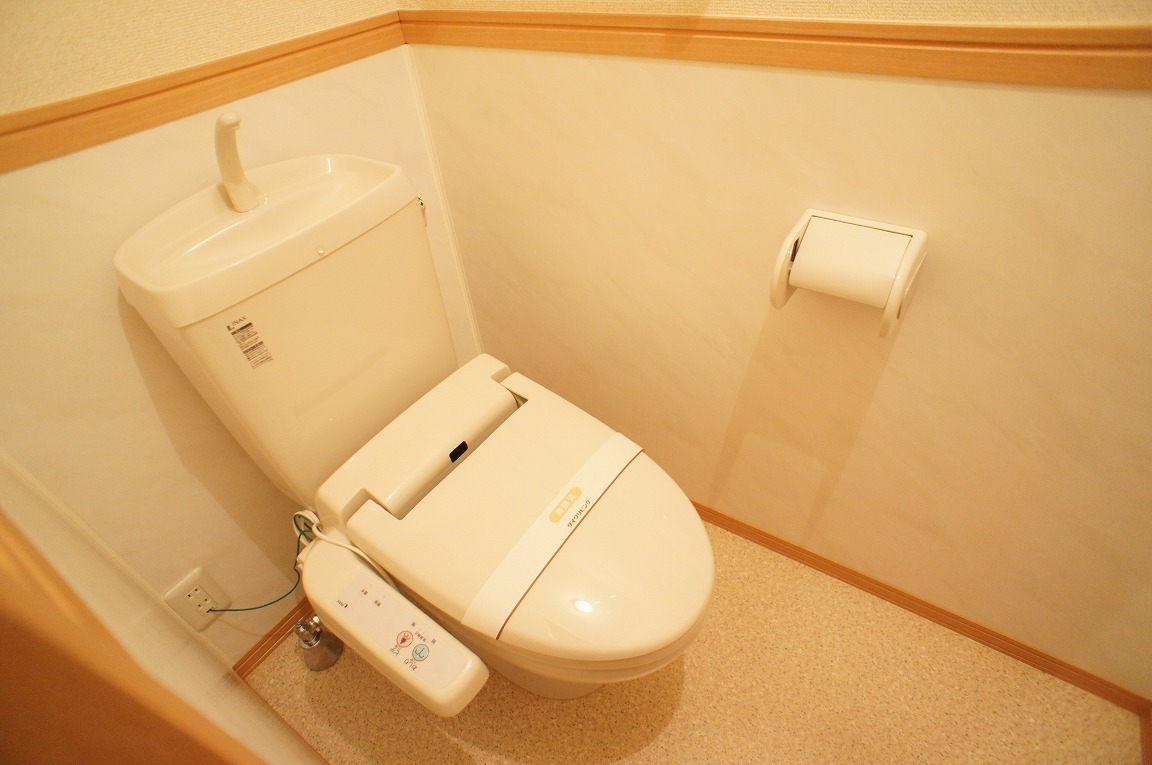 Toilet. Uosshuretto with toilet. 