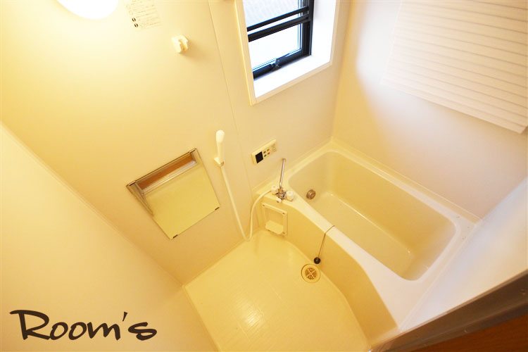 Bath. Bathroom with bathroom dryer to Reheating.