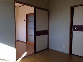 Living and room. Japanese-style room will be a good smell of the stomach grass.