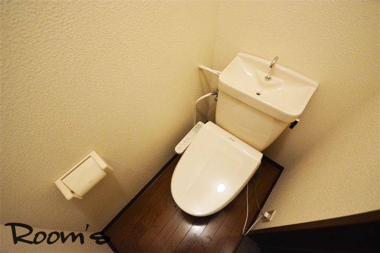 Toilet. Washlet has been changed to the toilet. With the top shelf. 