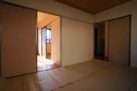 Living and room. Japanese-style room 6 quires