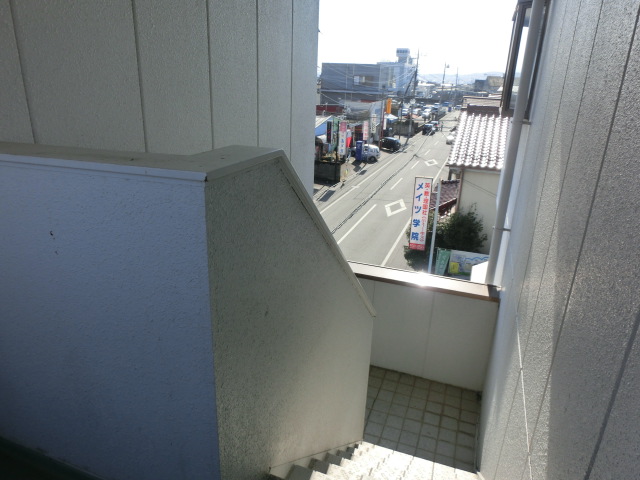 Other common areas. Stairs