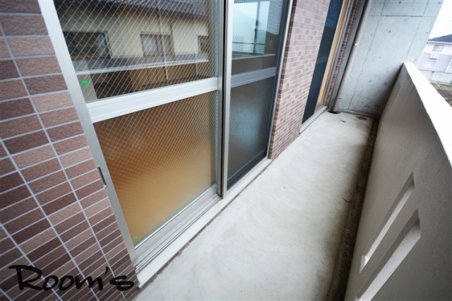 Balcony. South balcony.