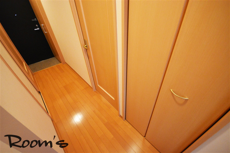 Receipt. Corridor space.