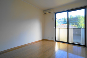 Living and room. Western-style 6 Pledge