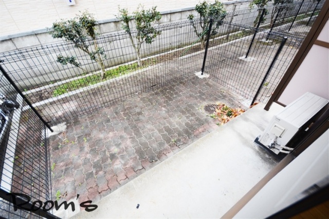 Balcony. Spacious south terrace.