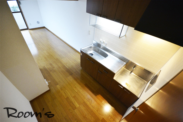 Kitchen. Kitchen space.