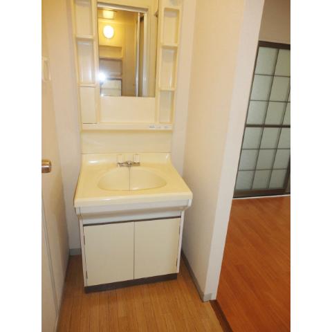 Washroom. There is vanity