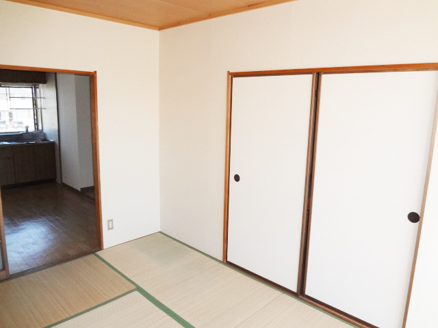 Other room space. South Japanese-style room