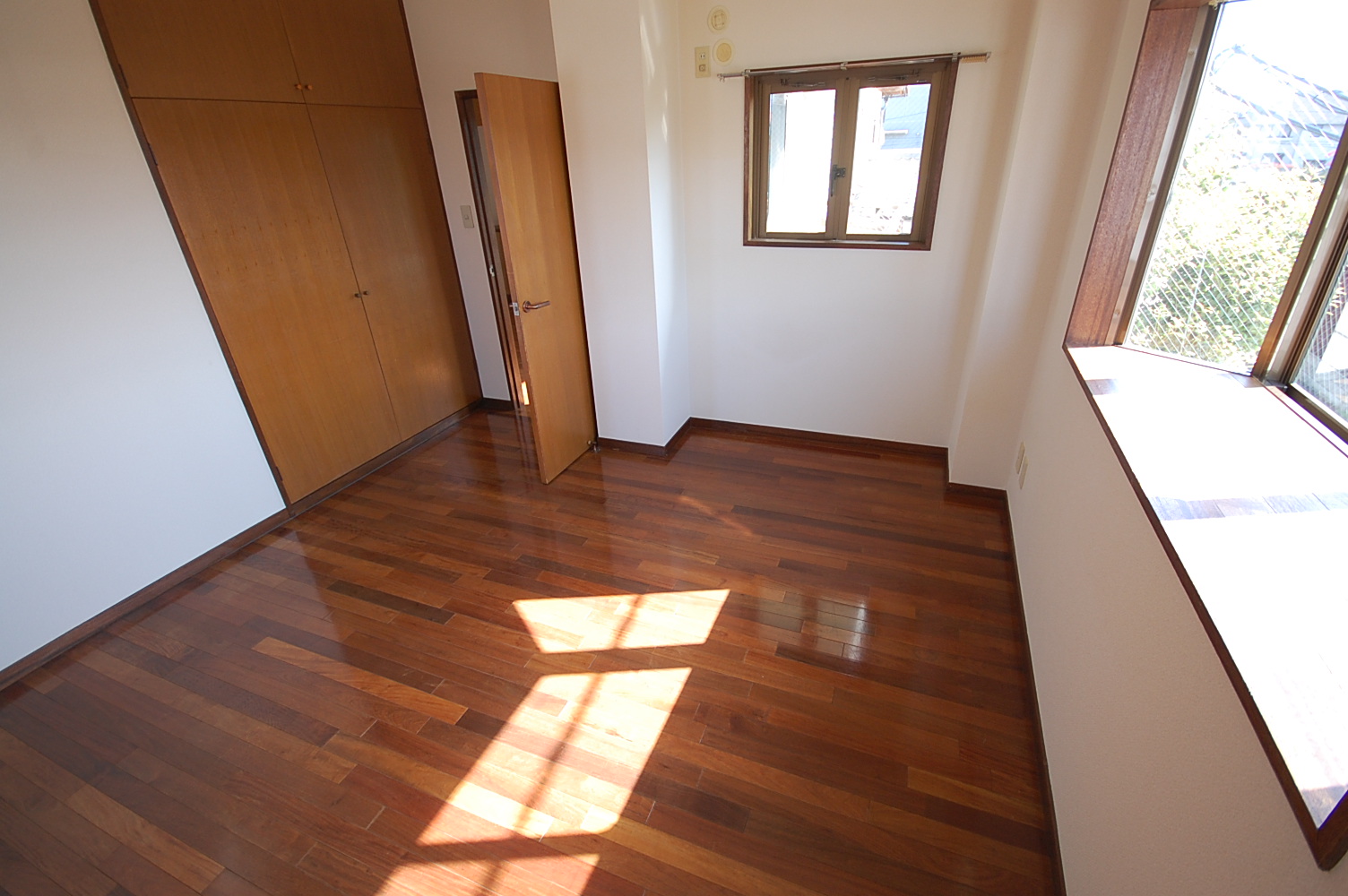 Other room space. Western style room