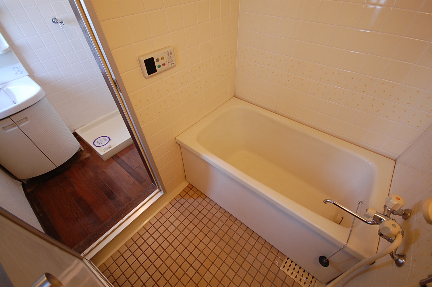 Bath. With reheating function! ! 