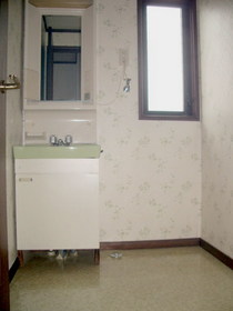 Washroom. Washroom ・ Dressing room