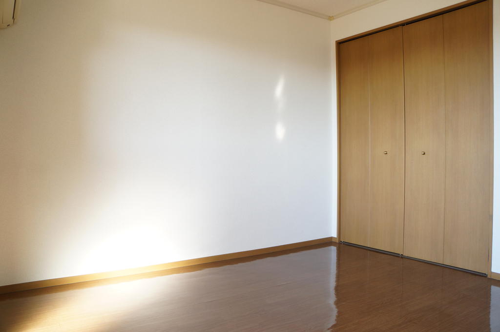 Living and room. Plenty is with Maeru storage!