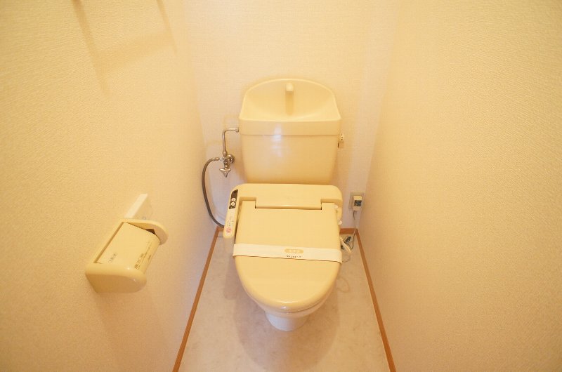 Toilet. With Washlet! People are often troubled that there is no