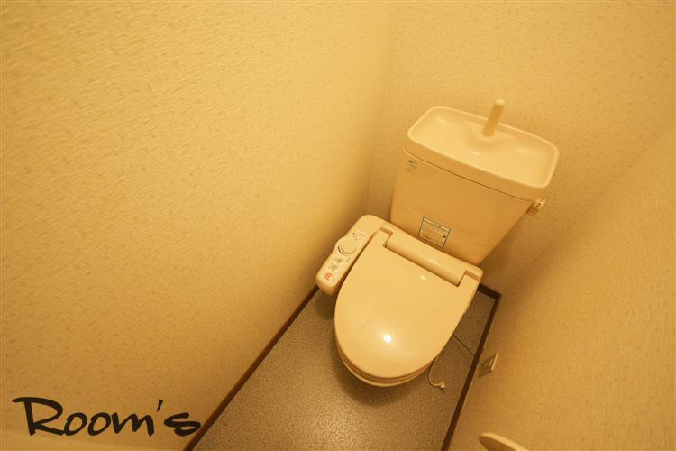 Toilet. Washlet toilet. Shelf Yes convenient to the top.