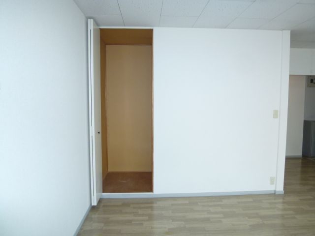 Receipt. It is useful to have housed.