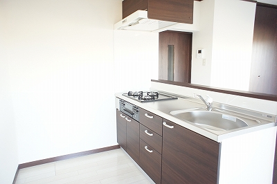 Kitchen. System kitchen! 3-neck with stove!