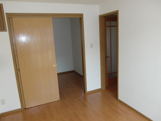 Living and room. Contract plan, please consult! 