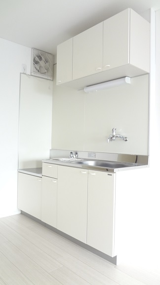 Kitchen. Housed plenty of kitchen! ☆ It is a new article ☆