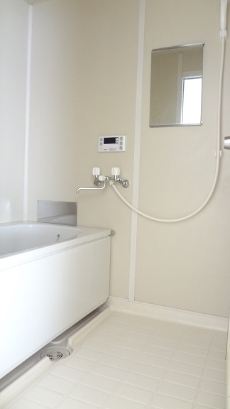 Bath. Automatic hot water filling ・ Bus with a reheating function