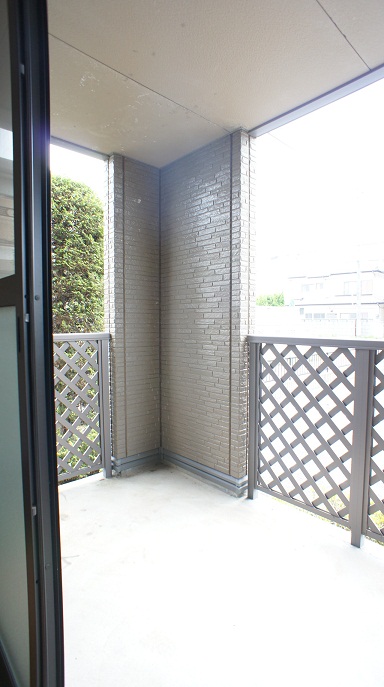 Balcony. Since there is a ceiling, Also safe to sudden rain! ! 