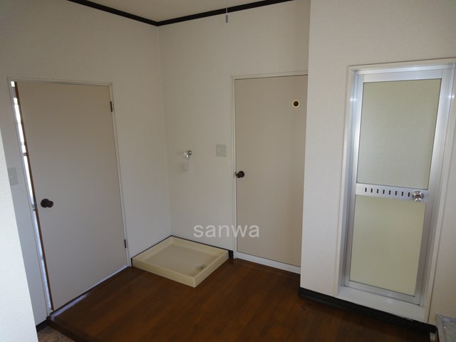 Other. Washing machine in the room