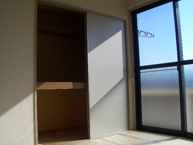 Receipt. Japanese-style storage