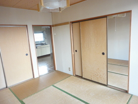 Living and room. Japanese-style room 6 quires