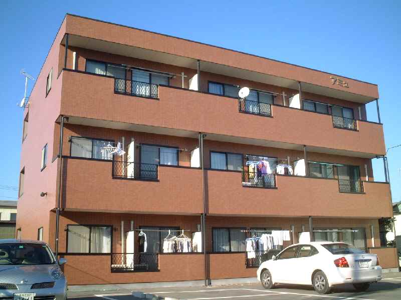 Building appearance. The outer wall is a beautiful tiled. 