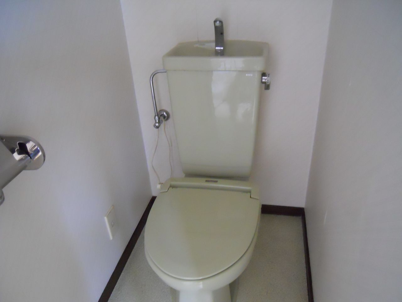 Toilet